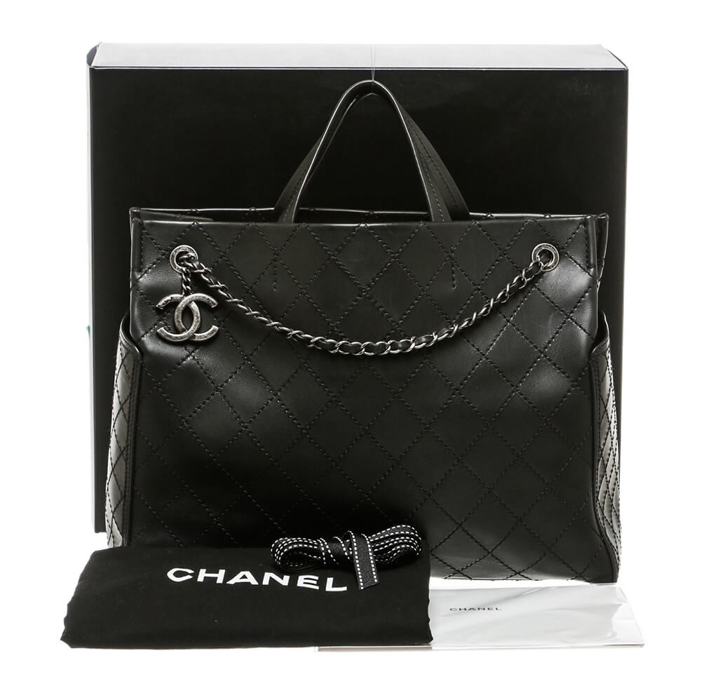 CHANEL Calfskin Stitched Shopping Tote Black 1231131