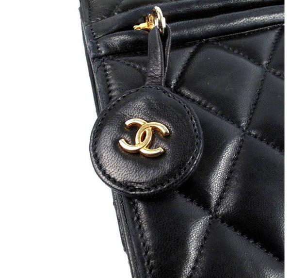 Chanel Maxi Shoulder Bag Black Used Zip