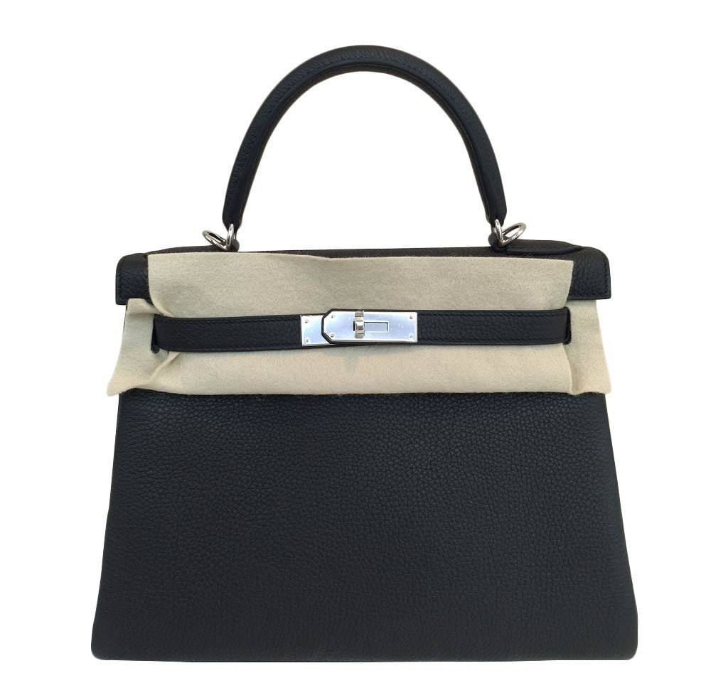 Hermès Kelly 28 Togo Leather Handbag