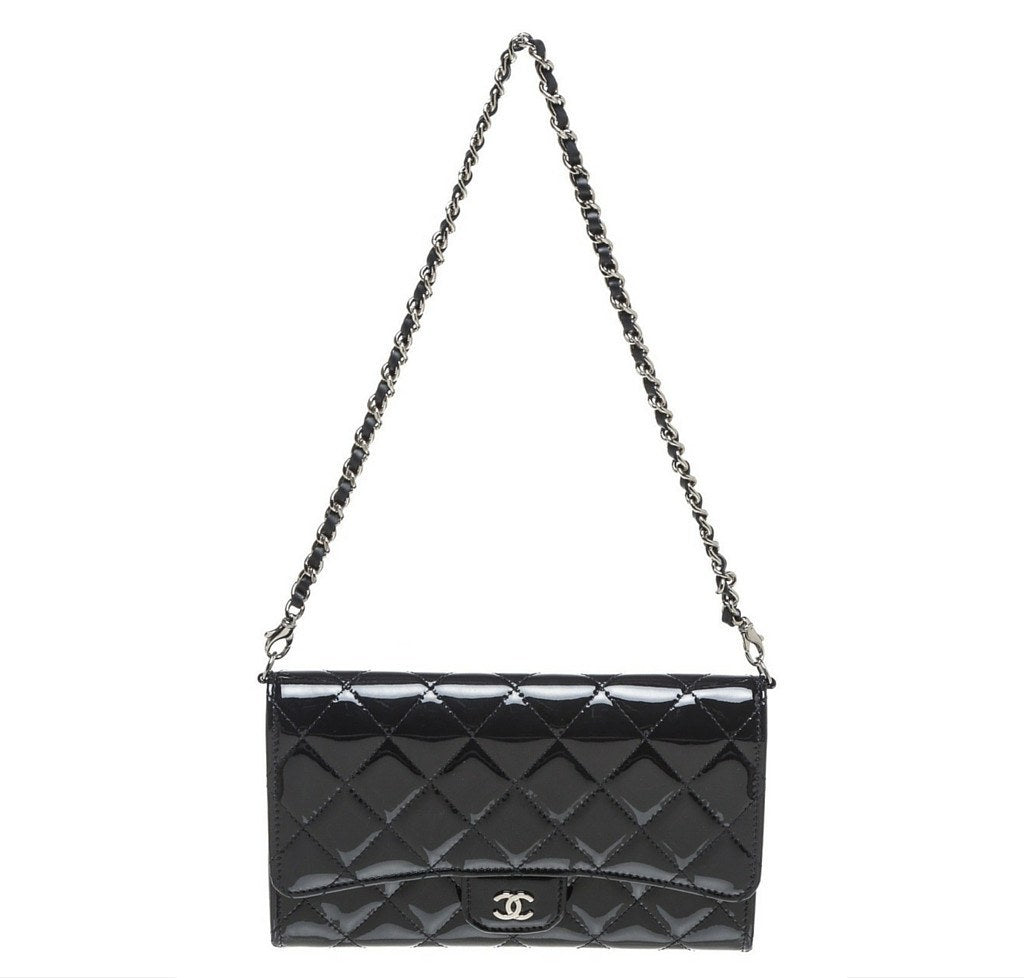 Chanel Pochette Bag Navy Blue - Patent Leather | Baghunter