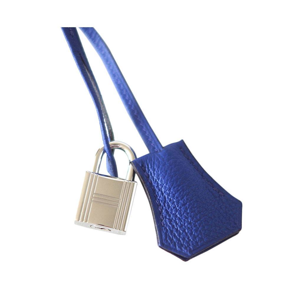 Hermès Birkin 25 cm Handbag in Bleu Caban Togo Leather