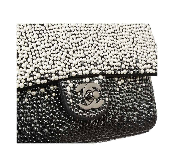 chanel flap bag black white pearls used detail